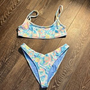 Frankie’s Bikinis Set